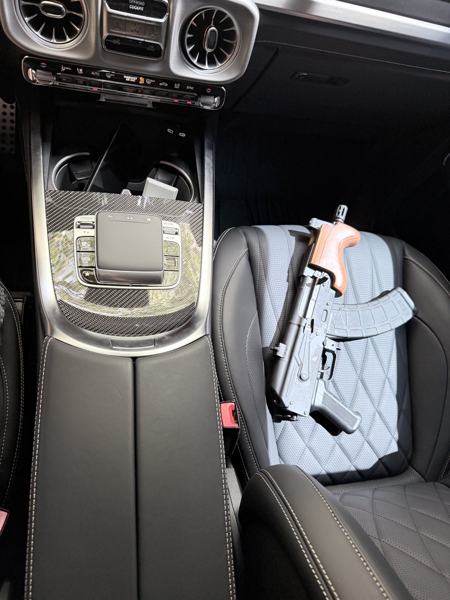 Sohoterps tweet media