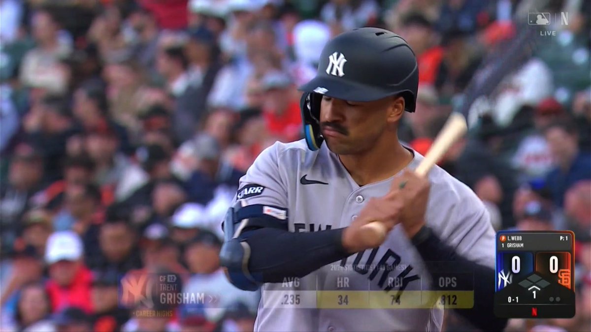 Oh my god that scorebug is TERRIBLE. #OpeningNight