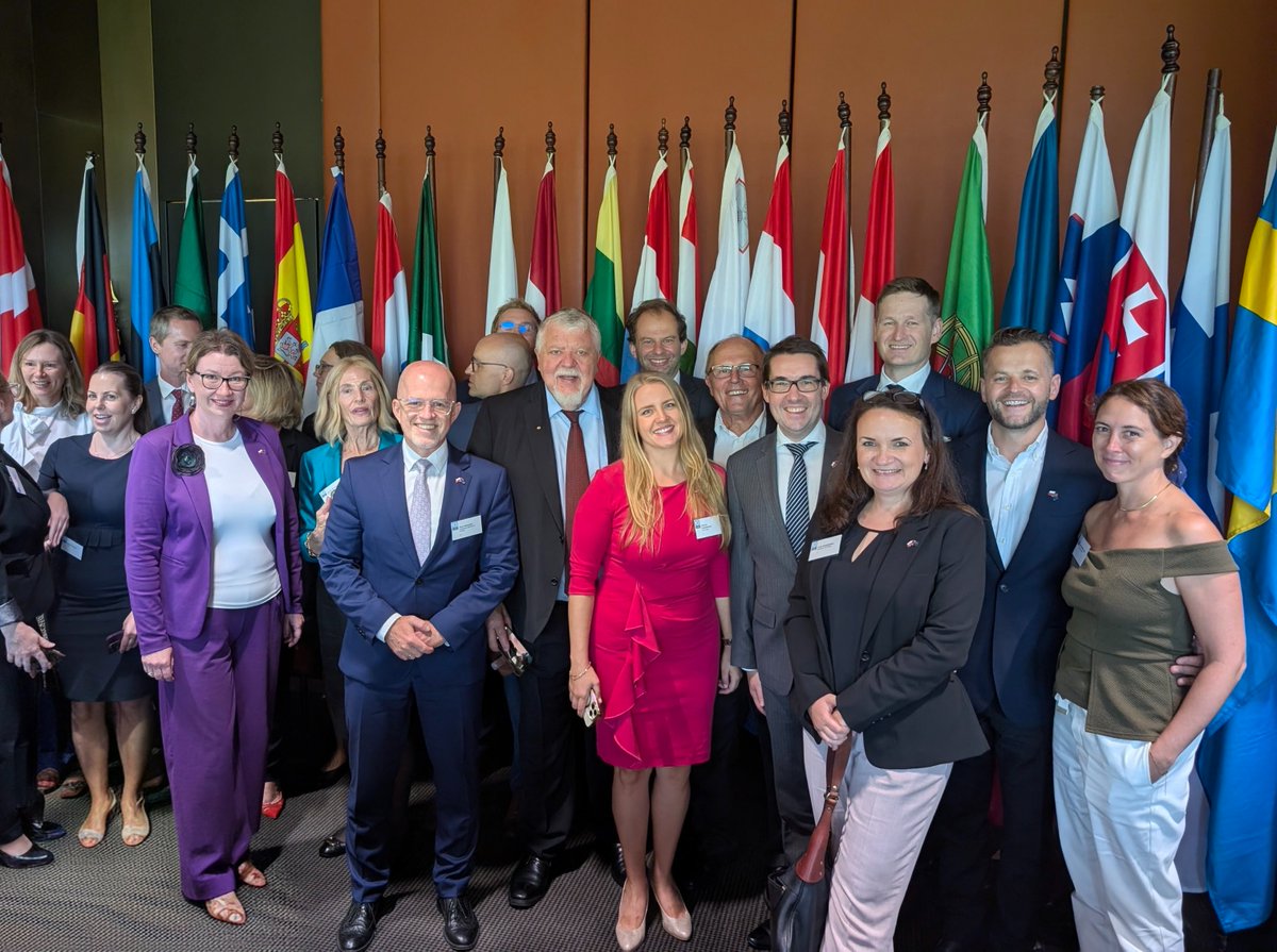 Poland in Australia tweet media