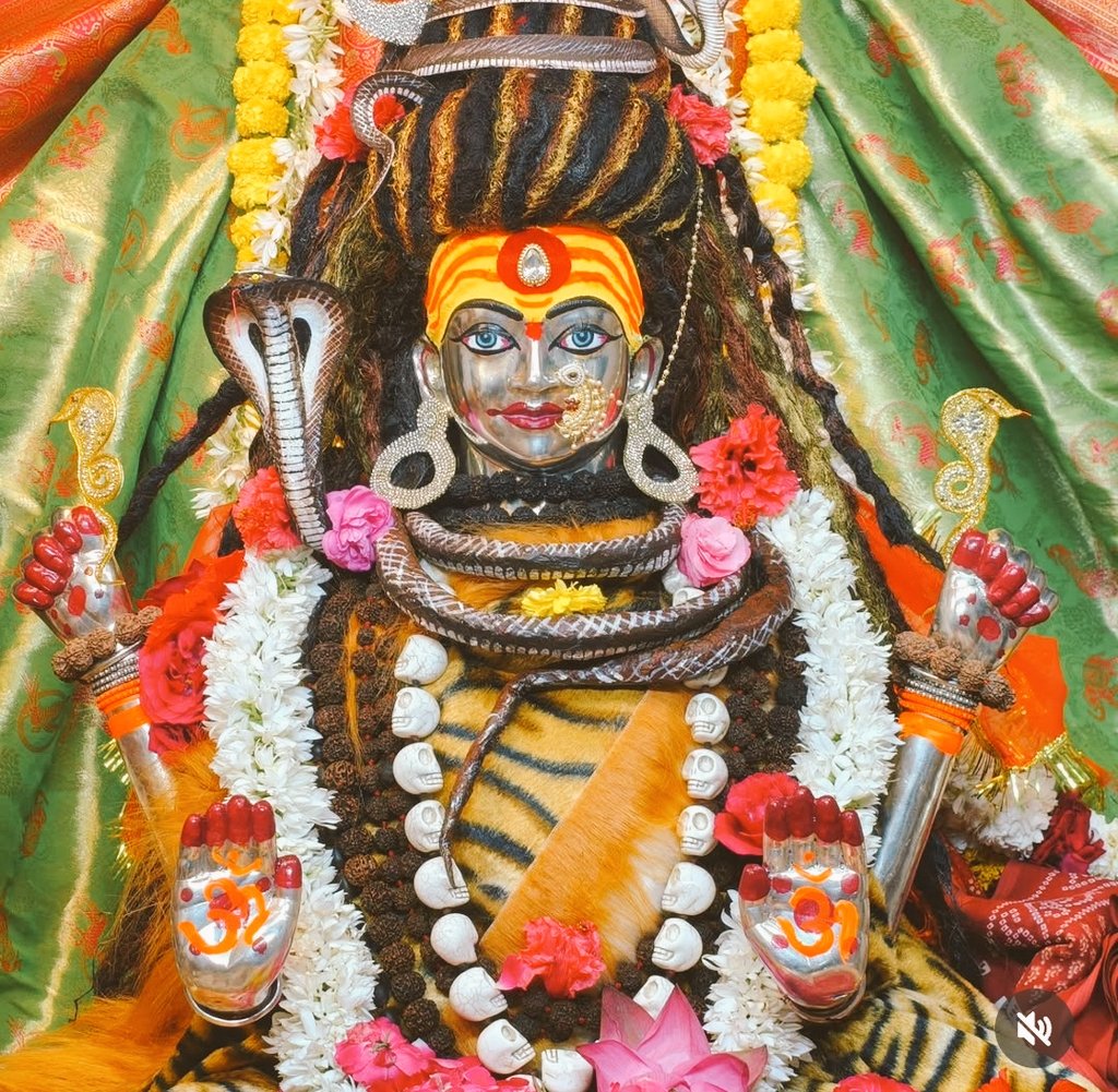 𝐓𝐚𝐫𝐚𝐜𝐡𝐚𝐧𝐝𝐫𝐚 tweet media