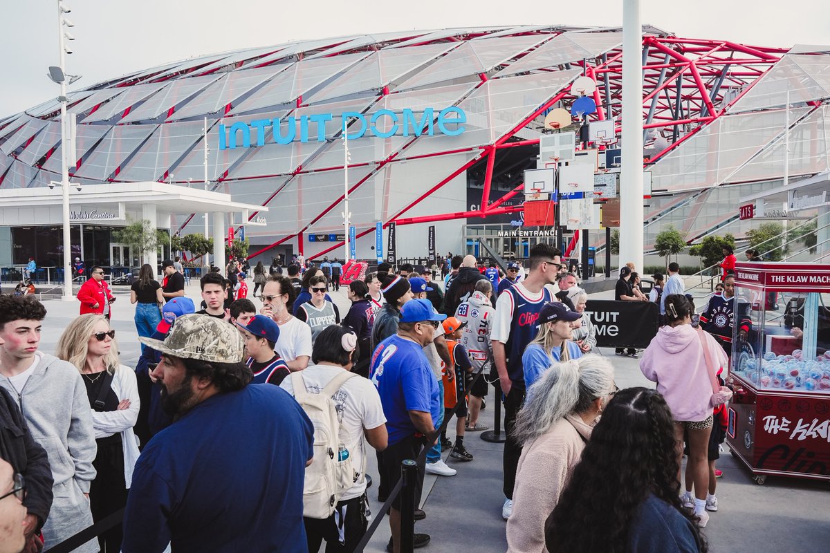 LA Clippers tweet media