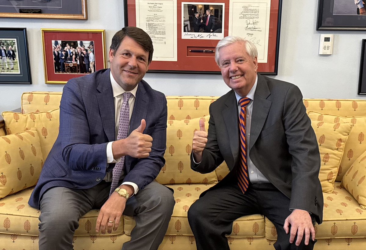 Lindsey Graham tweet media