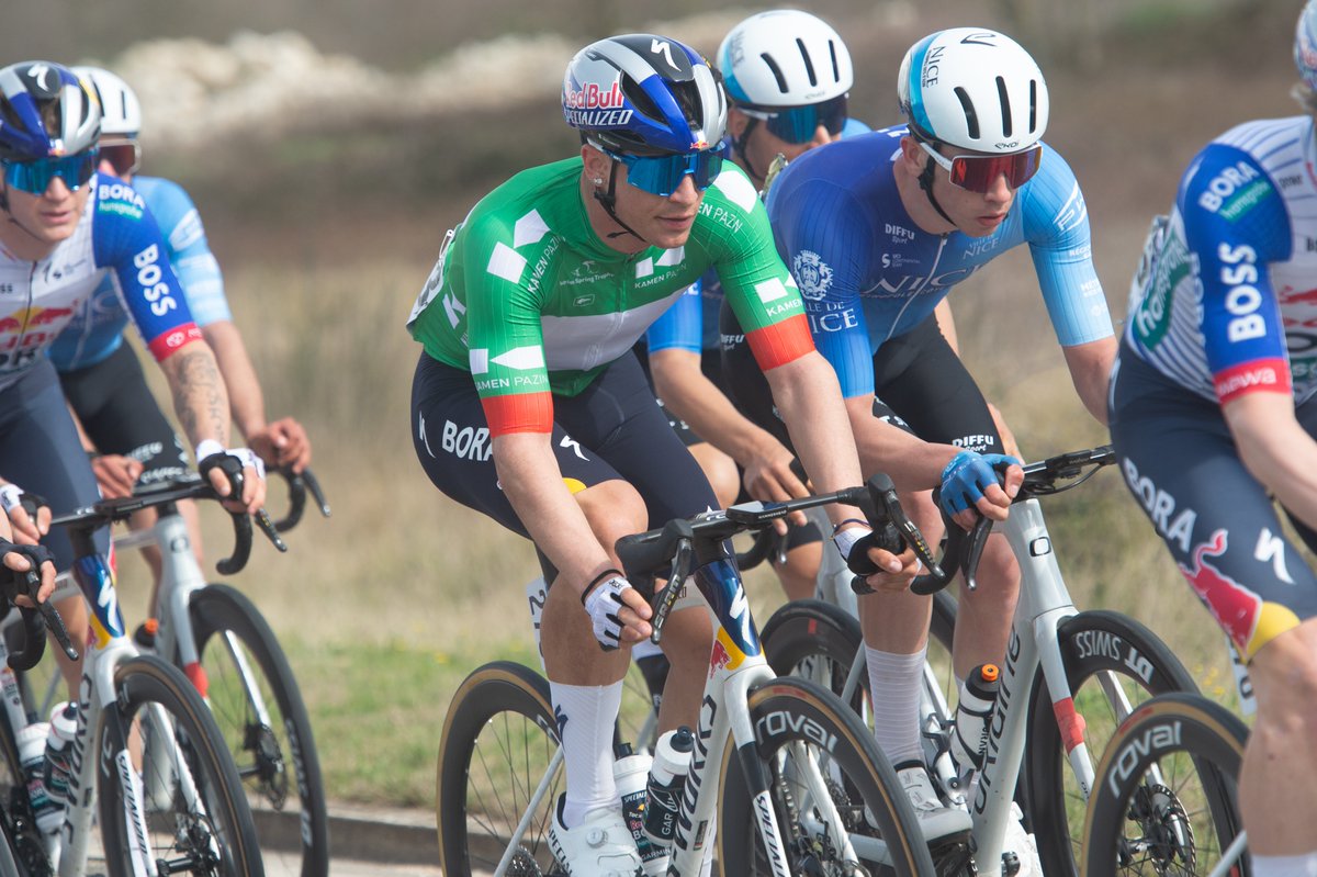 MaschBasch tweet media