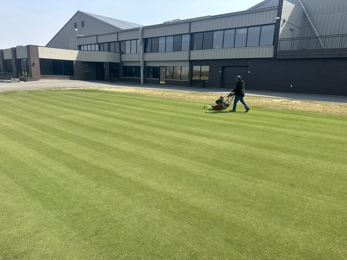 Eric Leonard tweet media