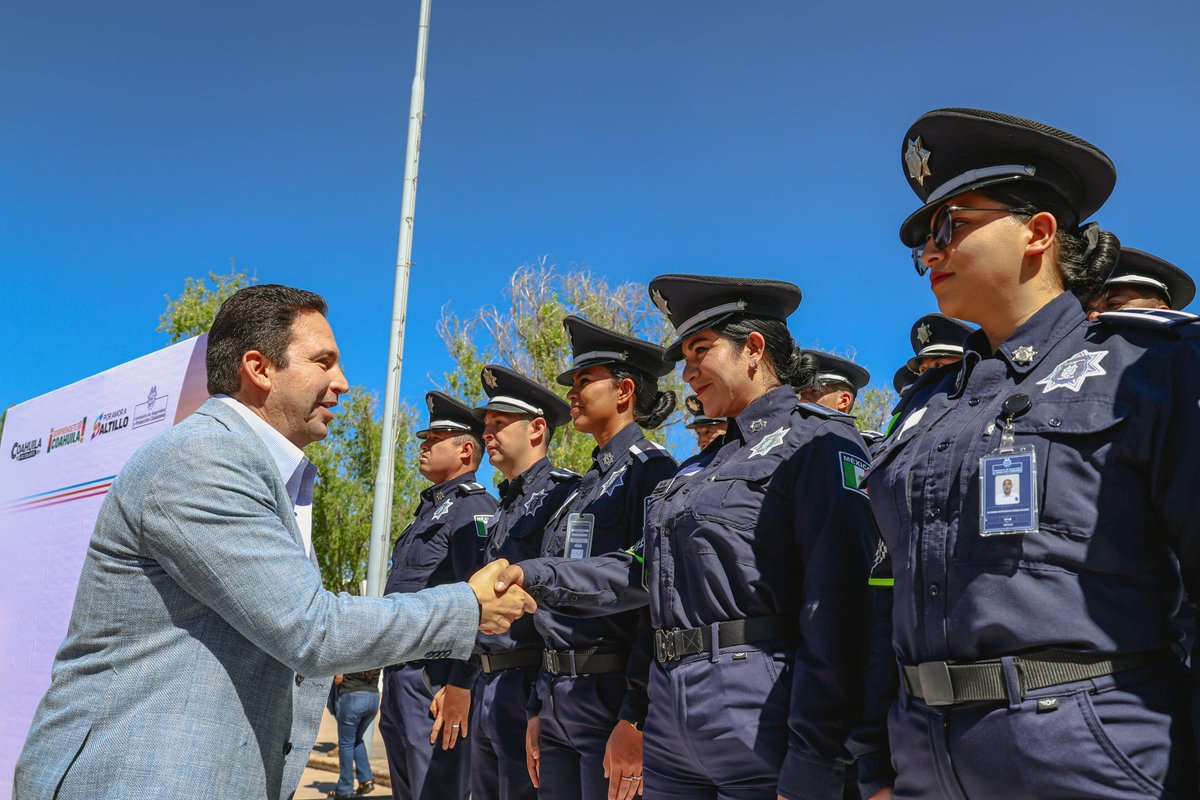 javierdiazglz's tweet photo. Arrancamos el Operativo de Semana Santa 2026 para garantizar vacaciones seguras y en paz para las y los saltillenses, así como para los miles de visitantes que recibiremos con actividades, gastronomía y cultura en la capital más segura de México. 🙌 (1/3) https://t.co/doZX771evv