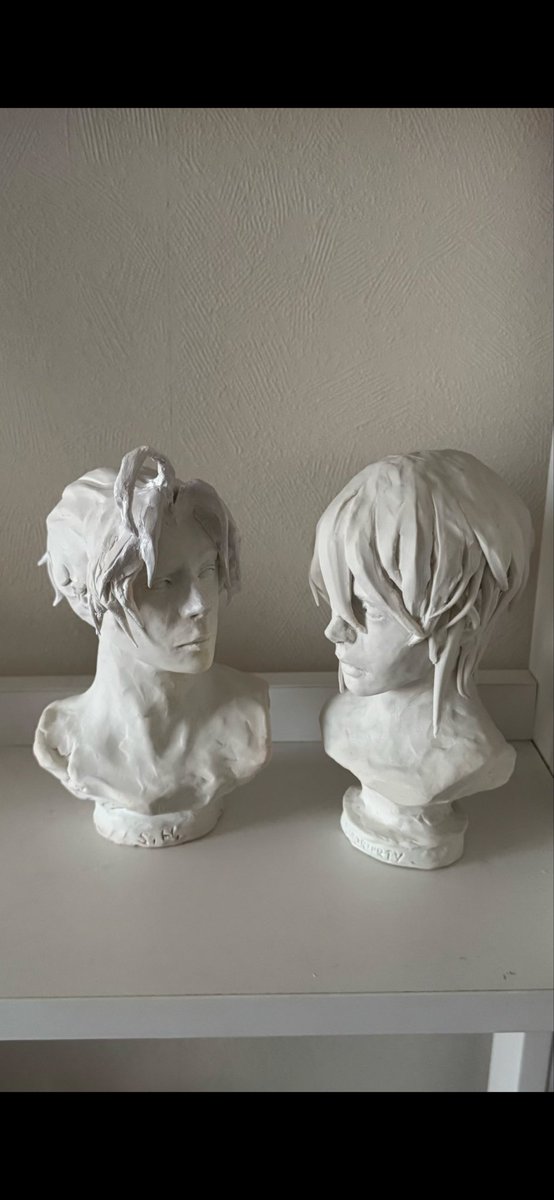 ilikecarpet1's tweet photo. My sculptures #sherliam https://t.co/JHSRBDFUB5