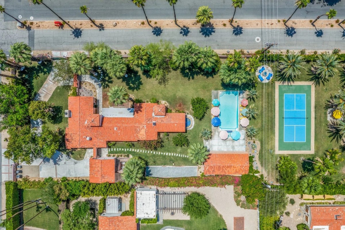 Modernism Week tweet media