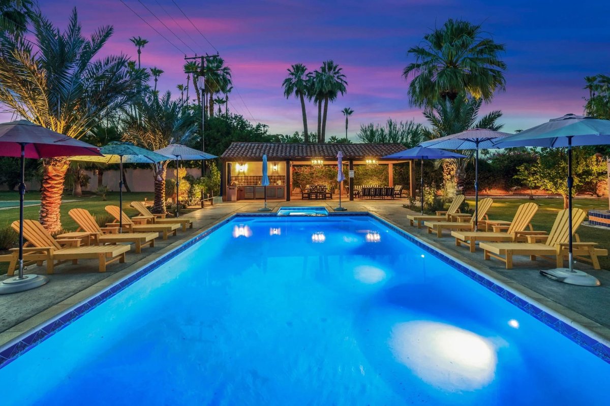 Modernism Week tweet media