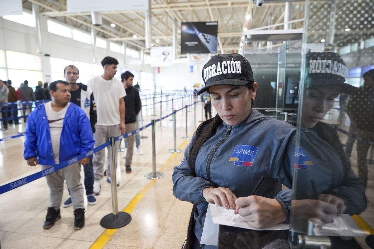 ༒ ❦𝓐𝓵𝓮𝔁𝓪𝓷𝓭𝓻𝓪❦ ༒ᵒᶠᶠᶤᶜᶤᵃˡ tweet media