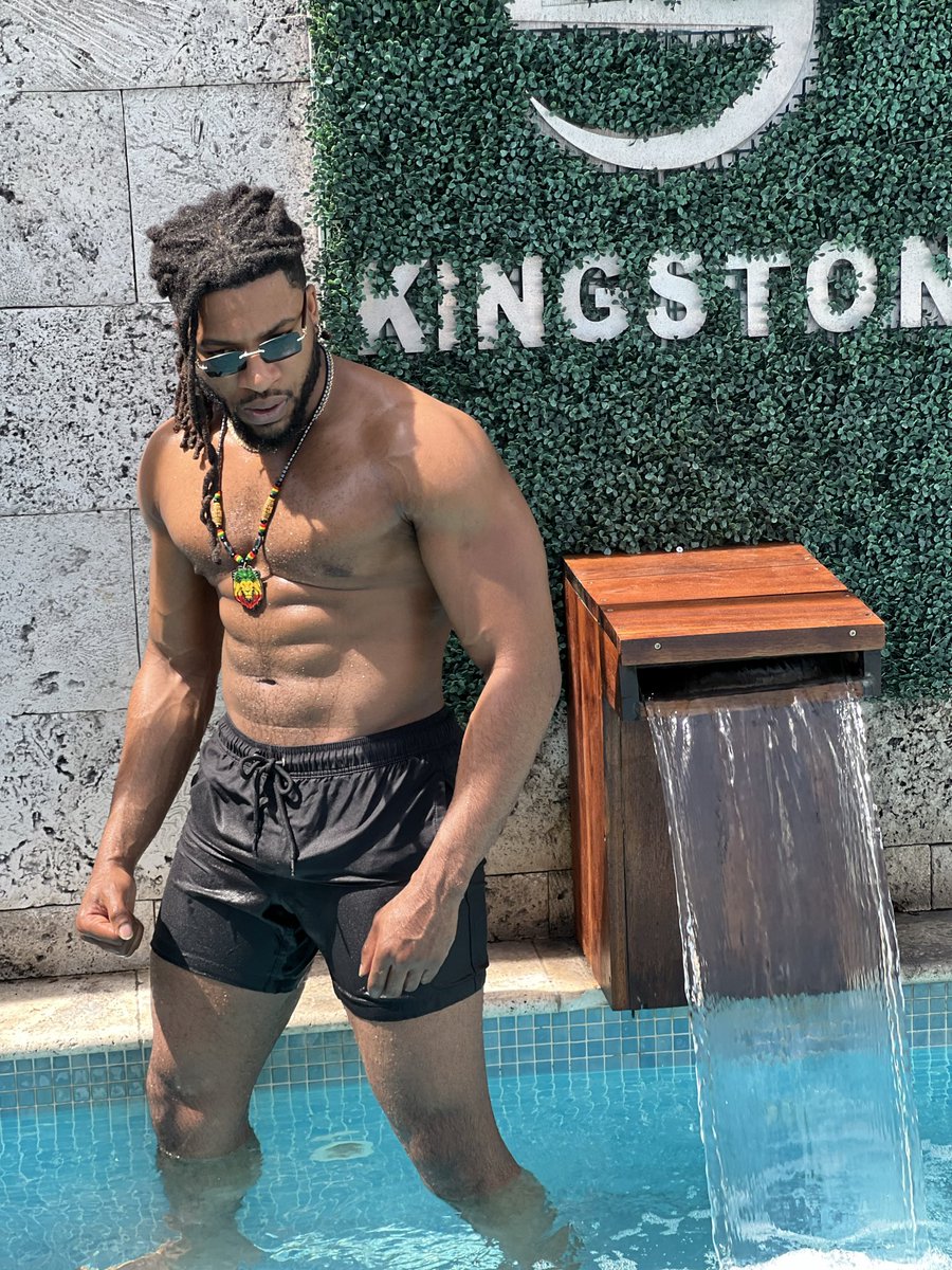 1-800 WHOOP DAT. ┊@_TrickWilliams parody. tweet media