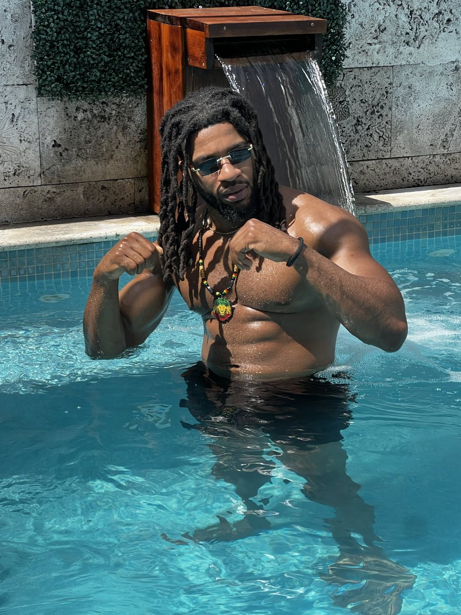 1-800 WHOOP DAT. ┊@_TrickWilliams parody. tweet media