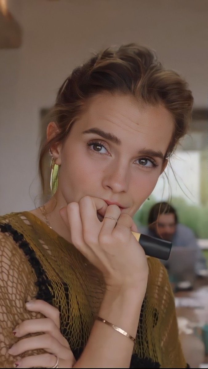 Emma Watson, private page tweet media