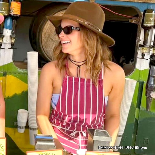 🎄❄️E͟m͟m͟a W͟a͟t͟s͟o͟n͟ U͟p͟d͟a͟t͟e͟s͟❄️🎄 tweet media