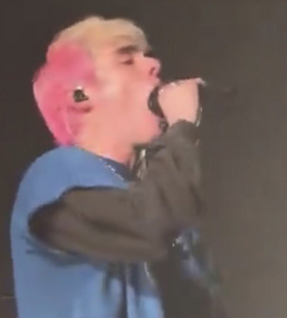 heather ON TOUR tweet media