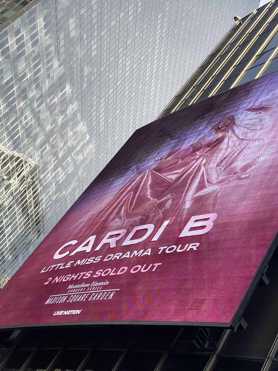 tish ₊‧°𐐪♡𐑂°‧₊ SEES CARDI TODAY tweet media