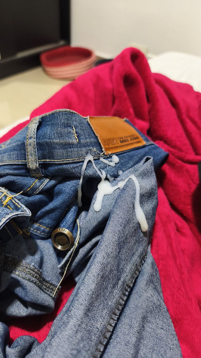 punhetao rendeu, gozei sentindo meu cheiro #cum #porra