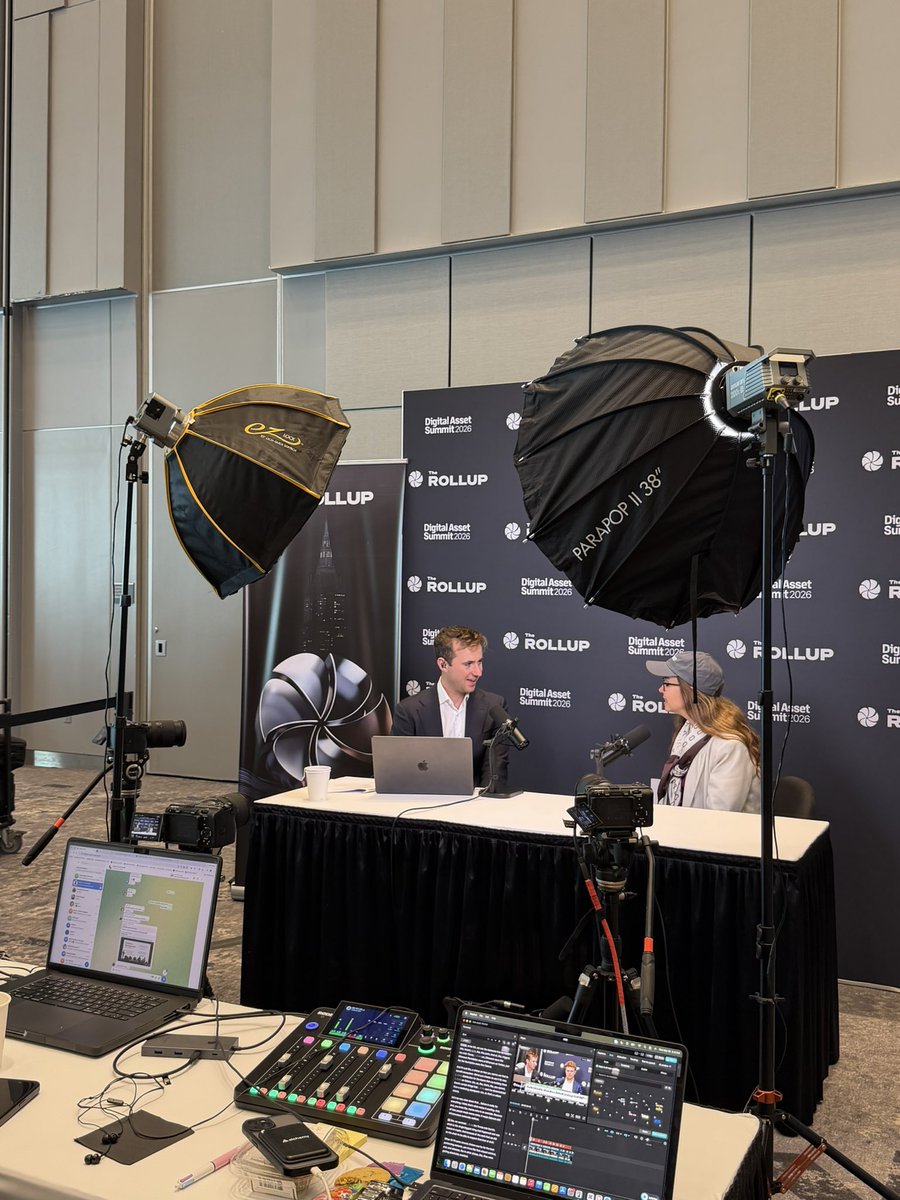 aalis109's tweet photo. Most DAS speakers are talking economics. @therollupco sat down with @MurielMedard from @get_optimum to talk infra.
Her take: institutions won’t scale onchain until data moves fast and stays consistent under real load. https://t.co/oFM0S3FKya