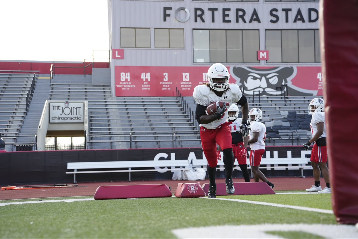 Austin Peay Football tweet media