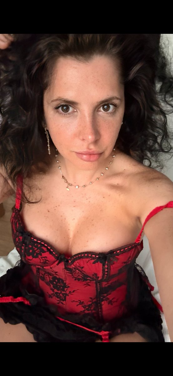 Manana Samuseva📍NYC 🔜 fois.fyi tweet media