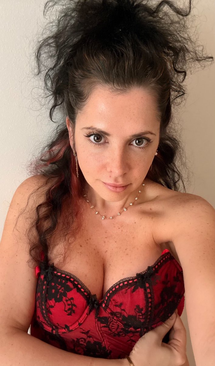 Manana Samuseva📍NYC 🔜 fois.fyi tweet media