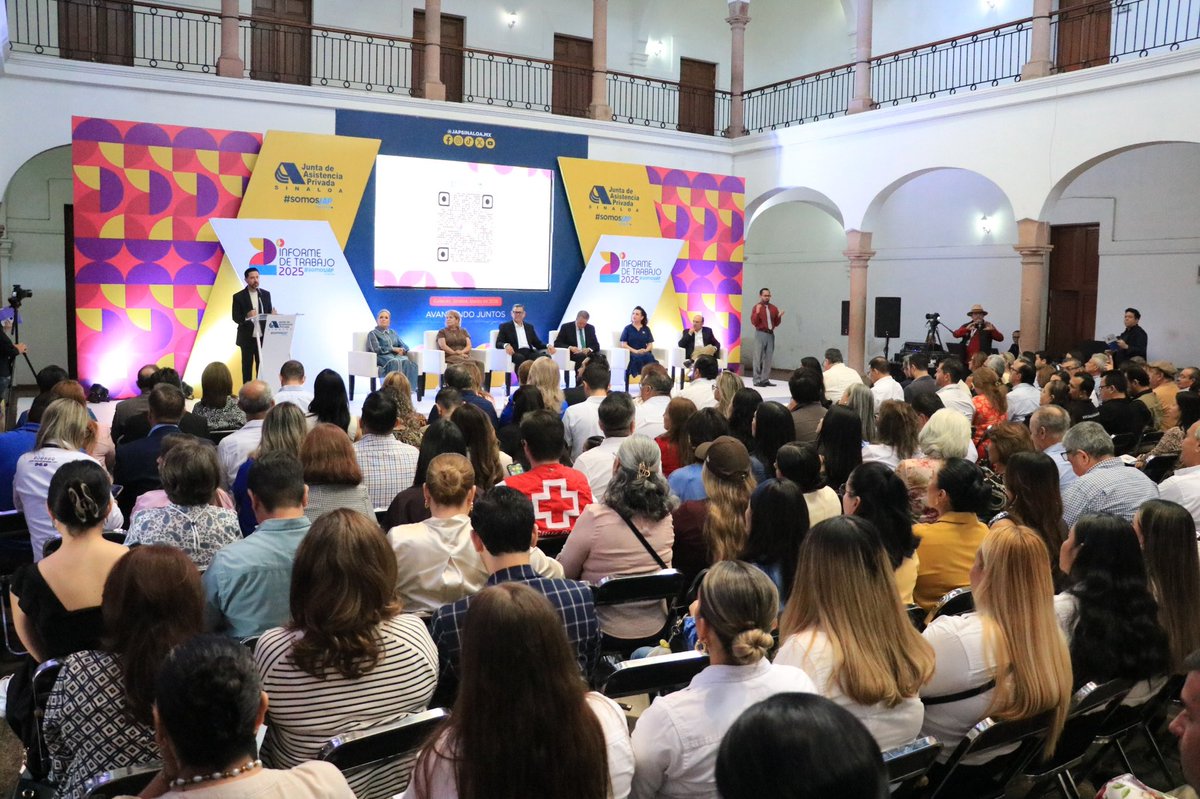 UADEOoficial's tweet photo. El Rector de la UAdeO, Dr. Pedro Flores Leal, asistió a la presentación del Segundo Informe de Trabajo 2025 de la @Japdesinaloa, que rindió el Presidente, Lic. @roque_mascareno, ante representantes de las más de 120 IAP’s que pertenecen a este organismo. https://t.co/OMbokga6Jk