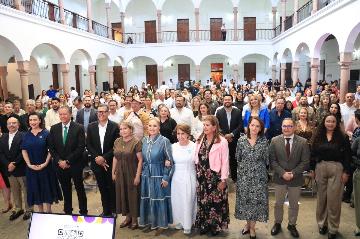 UADEOoficial's tweet photo. El Rector de la UAdeO, Dr. Pedro Flores Leal, asistió a la presentación del Segundo Informe de Trabajo 2025 de la @Japdesinaloa, que rindió el Presidente, Lic. @roque_mascareno, ante representantes de las más de 120 IAP’s que pertenecen a este organismo. https://t.co/OMbokga6Jk