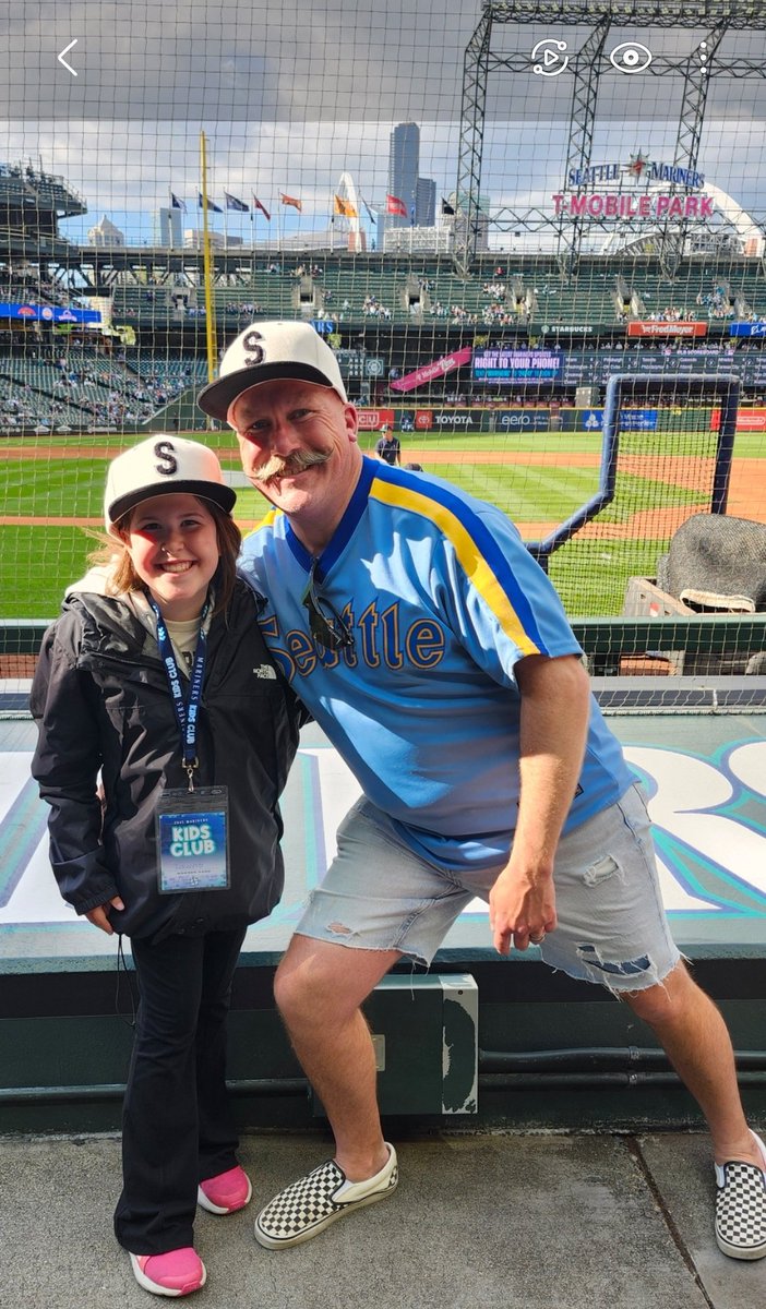 Carlos Spicyweiner tweet media