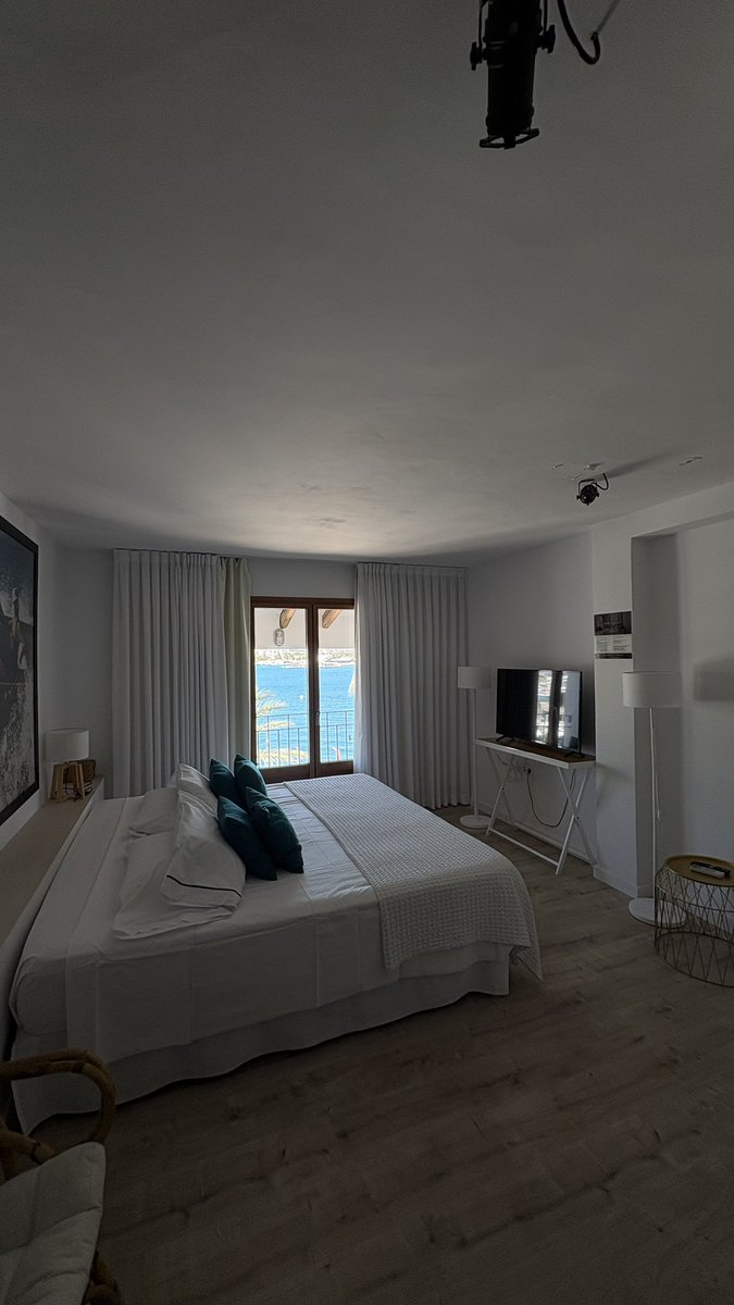 markynho tweet media