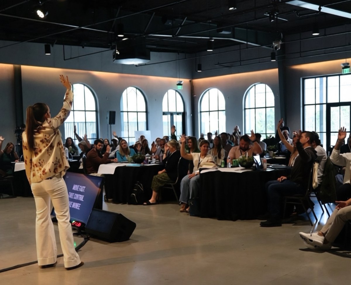 Contrarian Thinking tweet media