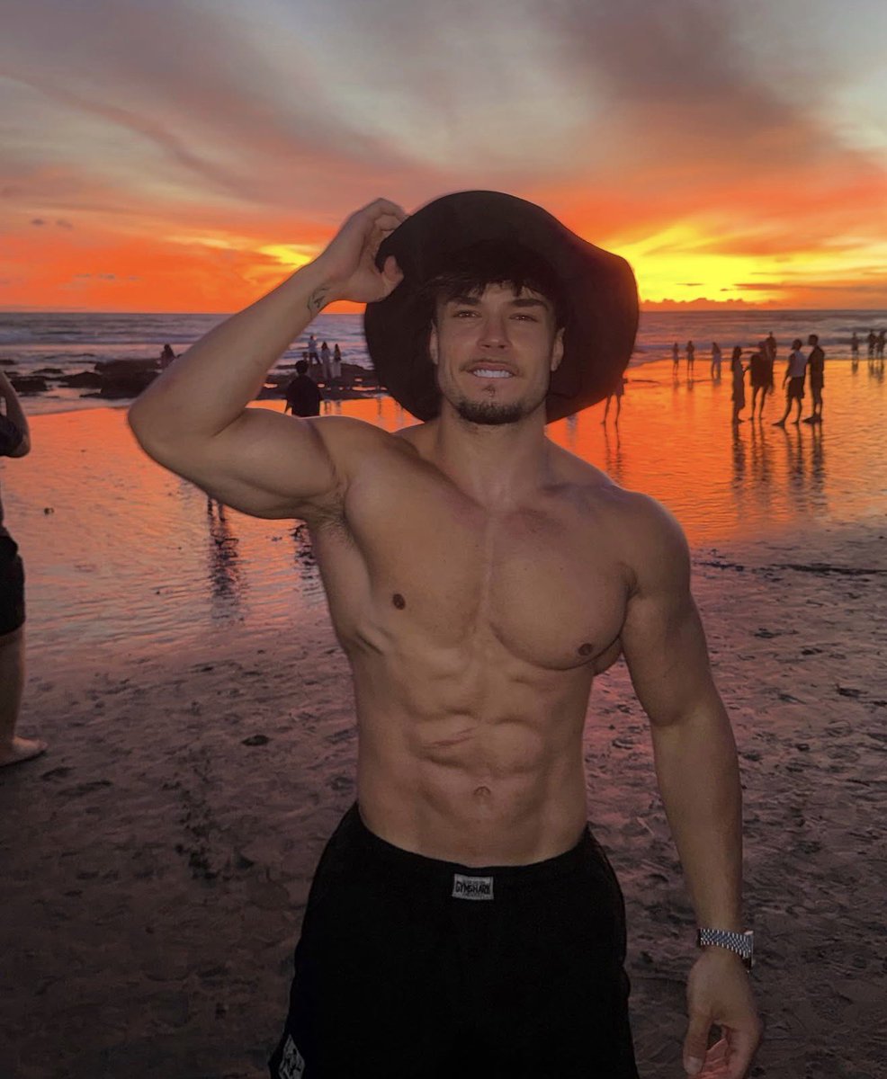 Alpha Mike tweet media