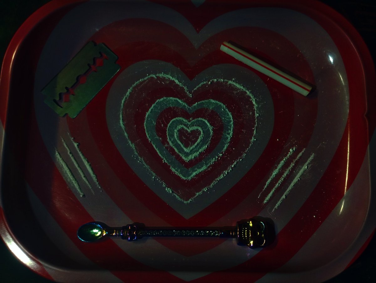 ᴠɪᴏʟᴇɴᴛ╷꒰ঌᵃⁿᵍᵉˡ ᵒᶠ 🪒🍽ᵗʷᵗ໒꒱ tweet media