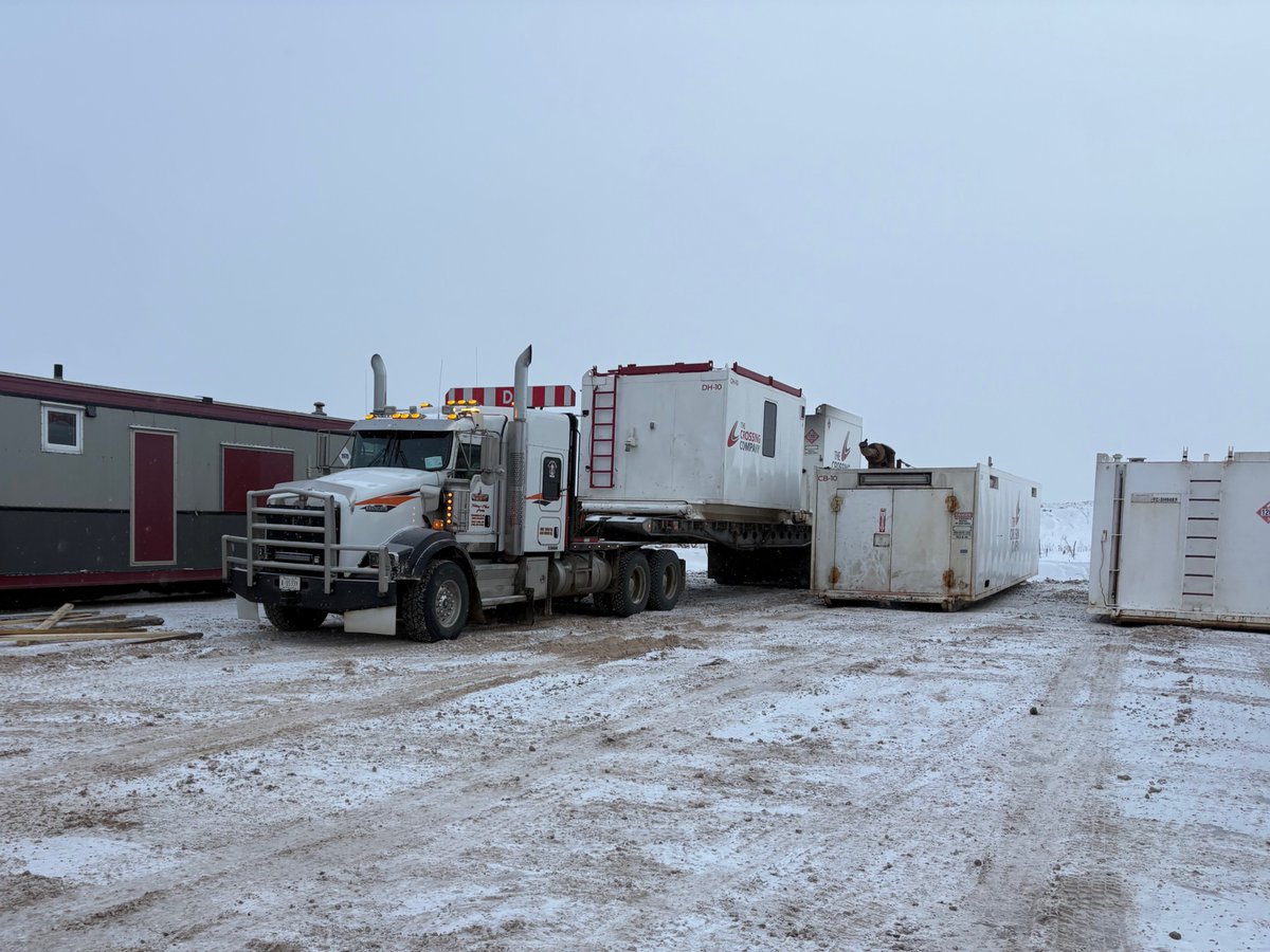 CrossingGroup's tweet photo. Rig 10 is mobilizing to Fort McMurray for an upcoming horizontal directional drilling project! 

This heavy HDD rig is capable of 625,000 lbs of push or pull force, making it an ideal choice for longer installation distances.

More project details to come! https://t.co/E9QjJjPXOx