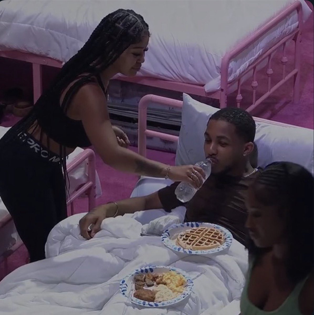 OBYKINGZ tweet media