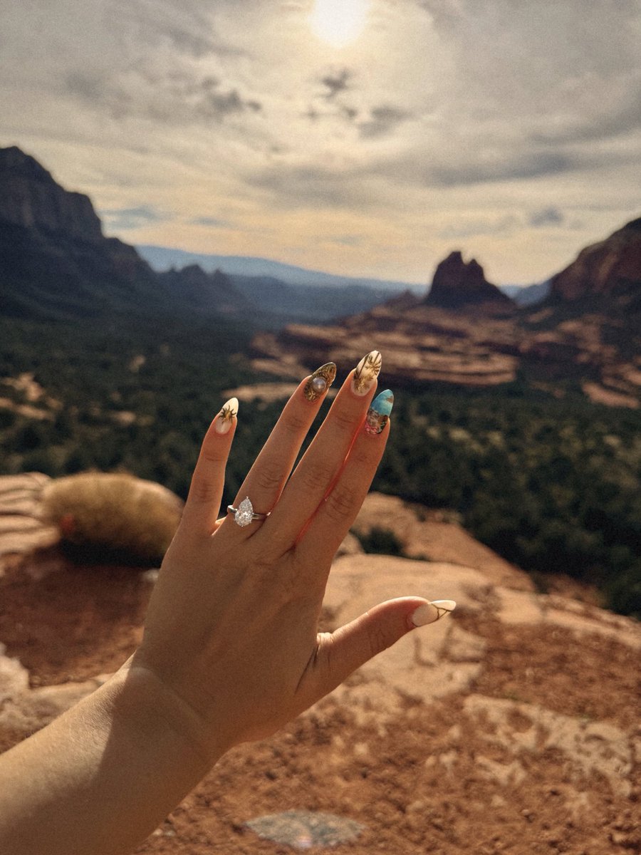 𝙲𝚘𝚞𝚛𝚝𝚗𝚎𝚢 𝙺𝚗𝚒𝚕𝚕 tweet media