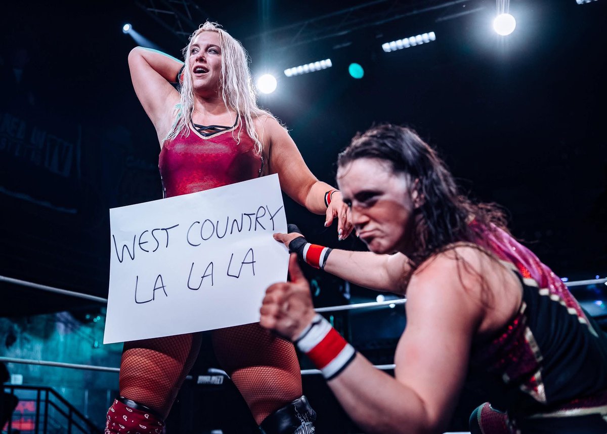 L_A_Taylor_'s tweet photo. 1 ticket to the Smitson gun show please 🙏 
What does Super Strong Style hold for The Experience? 🤔 

@ThisIs_Progress @SkyeSmitson 

#theexperience #prowrestling #lataylor #skyesmitson #thisisprogress https://t.co/eV1PVR2Wul