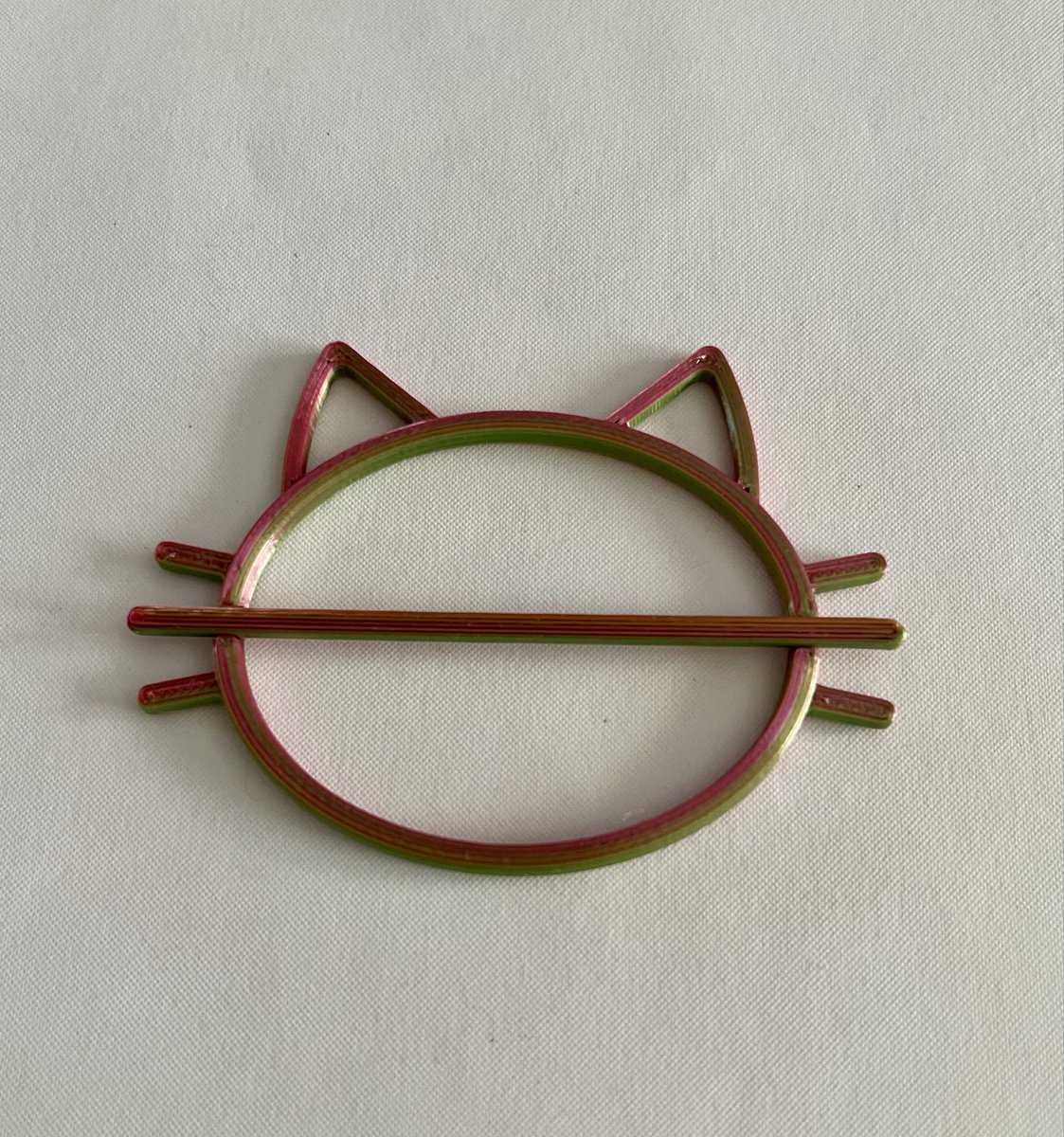 CatLoverInvest's tweet photo. Hi🤚All😃
3D プリンターでニャンコ型のヘアアクセサリー作ってみた。
(デザインは Thingiverse のウェブサイトから)
#3Dプリンター #ヘアピン #作ってみた #Thingiverse https://t.co/RAQCQtRE1w