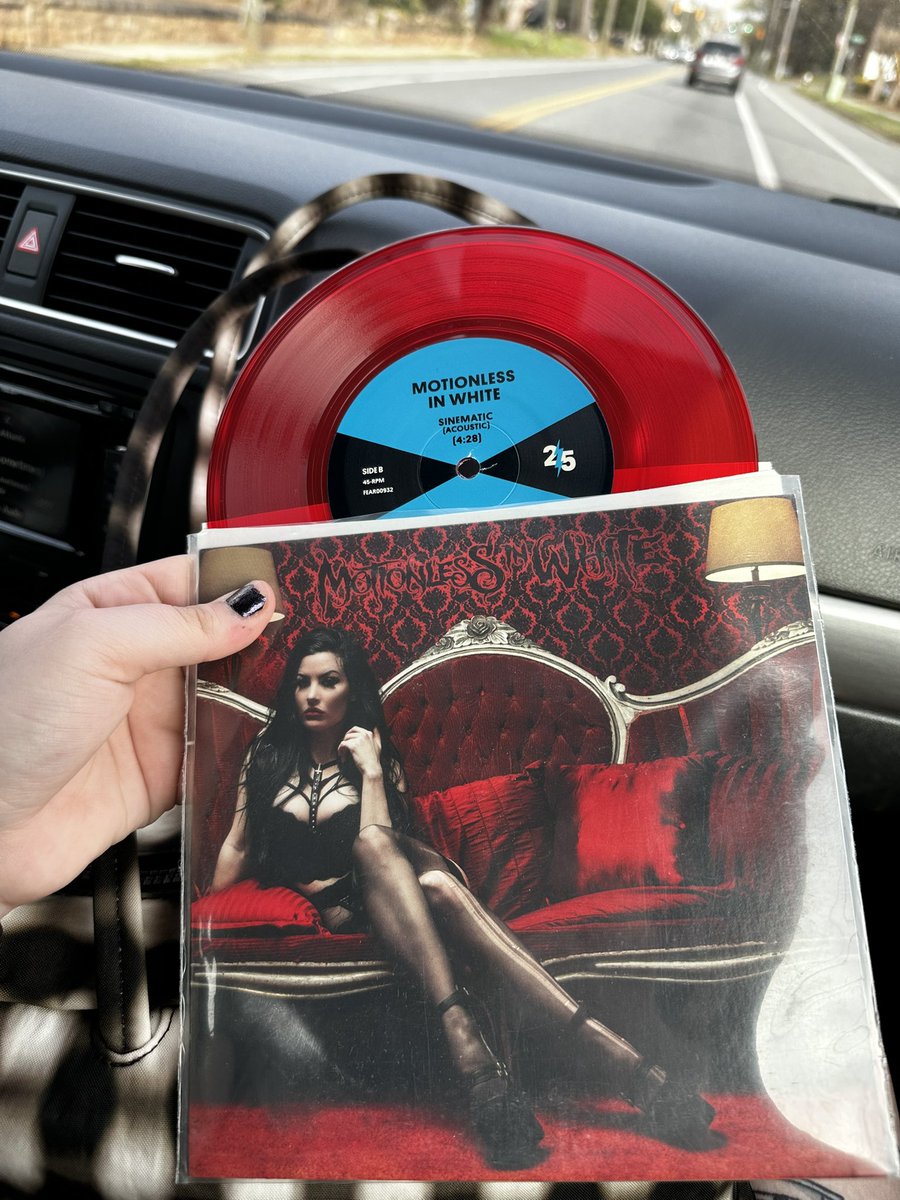 S00FARS00FAKE's tweet image. this fucking w……