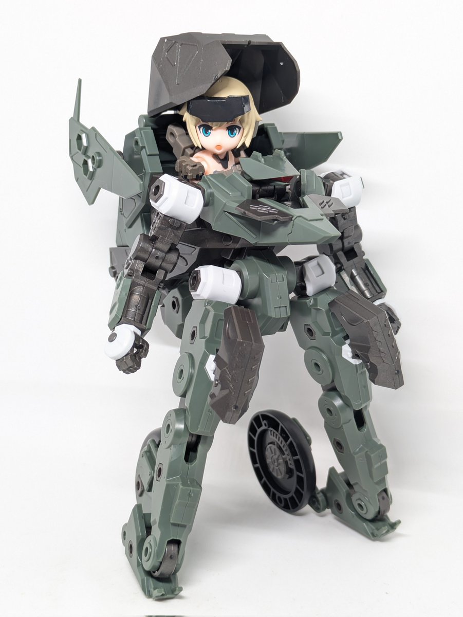 キカイナンダー tweet media