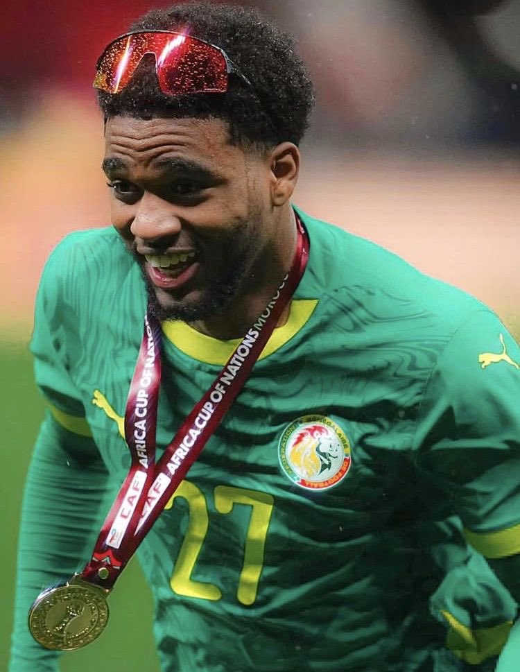 sanchhhhsznnn tweet media