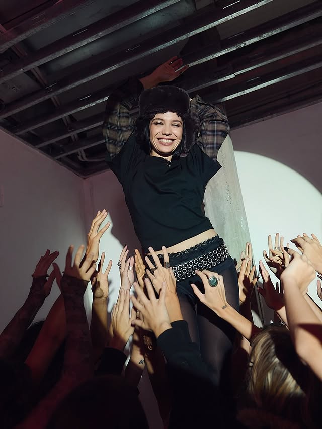 malena media ⋆ tweet media