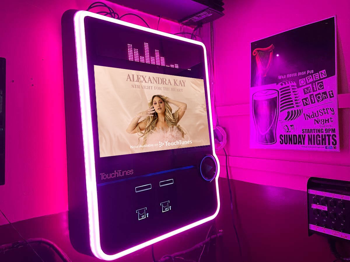 Alexandra Kay tweet media