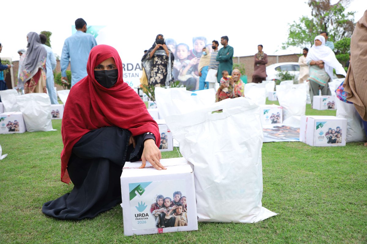 MinhajWelfareCA's tweet photo. ЁЯУж Food parcels distributed in Sheikhupura, Pakistan, in partnership with URDA to support families in need.
ЁЯН╜я╕П Essential food items are helping underprivileged families prepare daily meals and stay nourished.
ЁЯФЧ https://t.co/swXQzxz0QV
#MWF #URDA #FoodParcel #Sheikhupura https://t.co/10ZvePOHMY