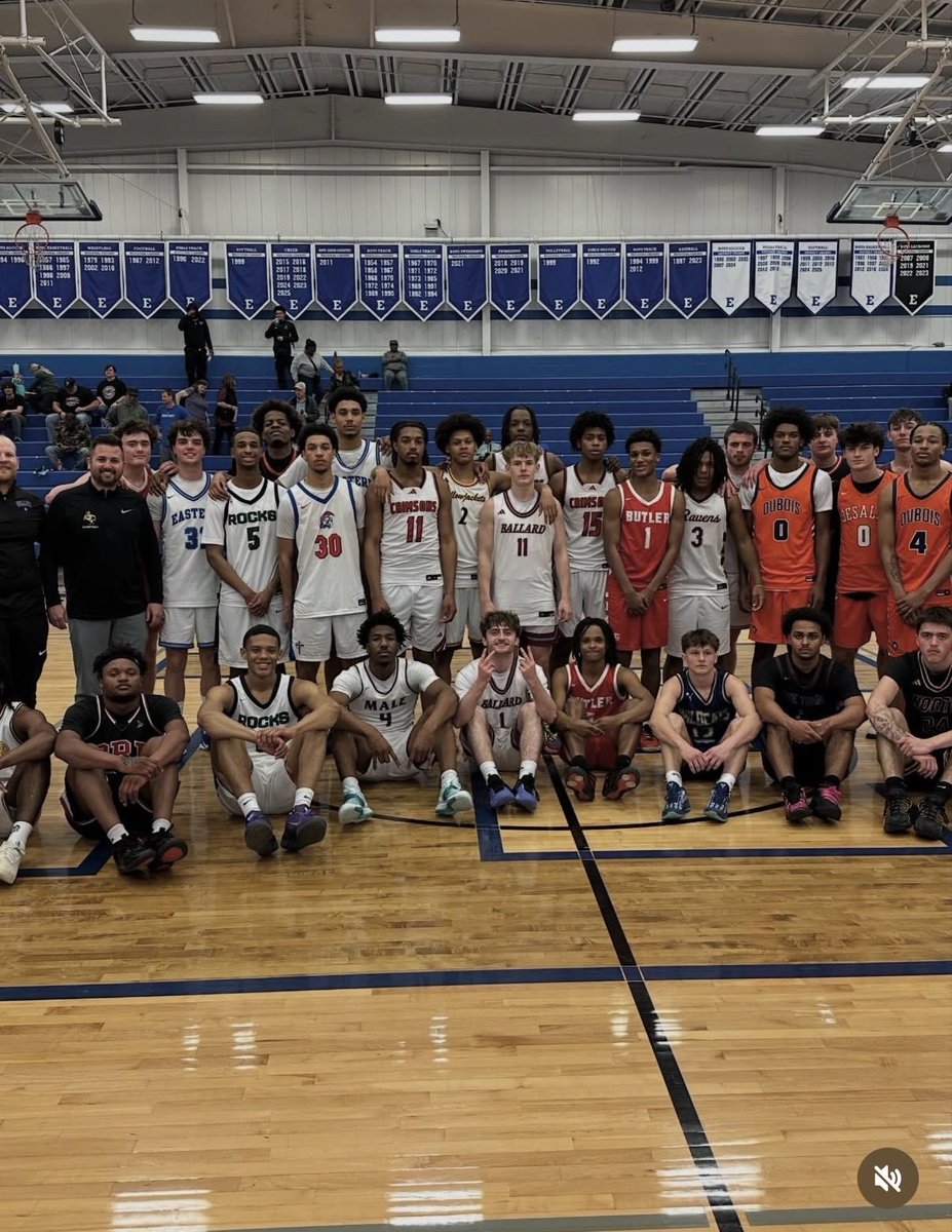 Upnext_B's tweet photo. 7th Region vs 6th Region All Star game 🏀⭐️❤️ (162-156) 7th Region Won https://t.co/7Ce9iqLIOt