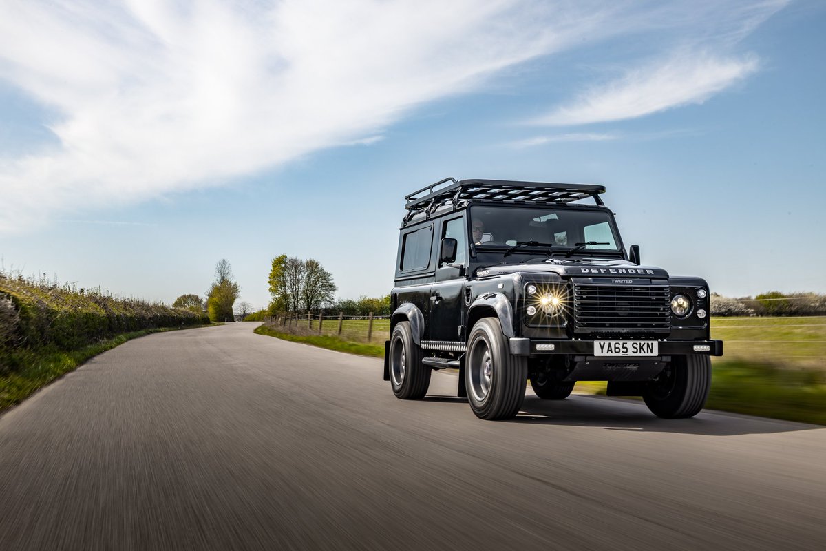 kotecinho's tweet photo. TWISTED Defender 90 XS Station Wagon 2015
Project 88
