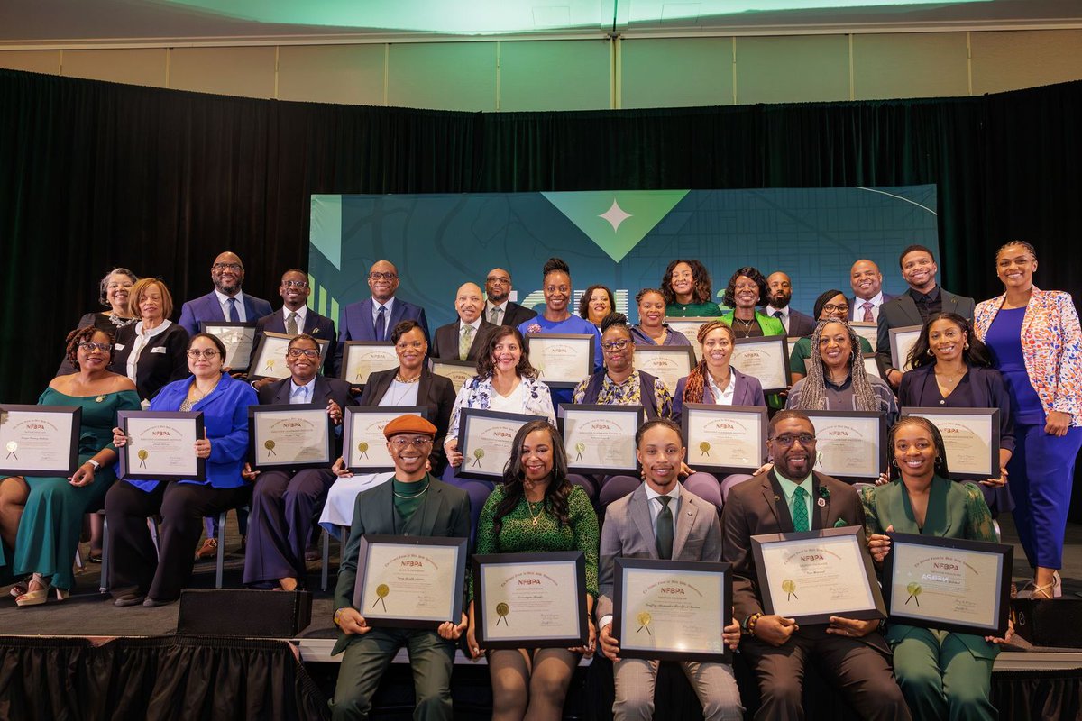 Joba_Studio's tweet image. Forum 2026: bold, strategic, unforgettable.

An incredible experience with @NFBPA, where collaboration, creativity, and purpose came together.

Proud to help make it memorable, connecting people, ideas, and inspiration.

#Forum2026 #NFBPA #EventSuccess #JobaStudio