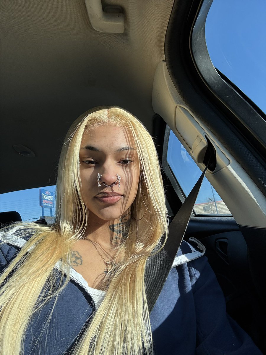 NORA 🎀 tweet media