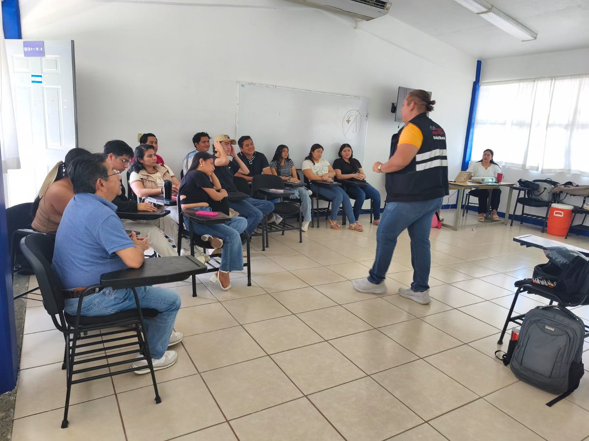 UNACH_campus7's tweet photo. 🎓✨ La ECA Campus VII realizó con éxito la Jornada Tutorial 2026, fortaleciendo el acompañamiento académico y personal del estudiantado.

Se llevaron a cabo conferencias, talleres y actividades sobre prevención, bienestar y formación integral. 💙📚

#EducaciónQueTransforma https://t.co/3nzkrKU8np