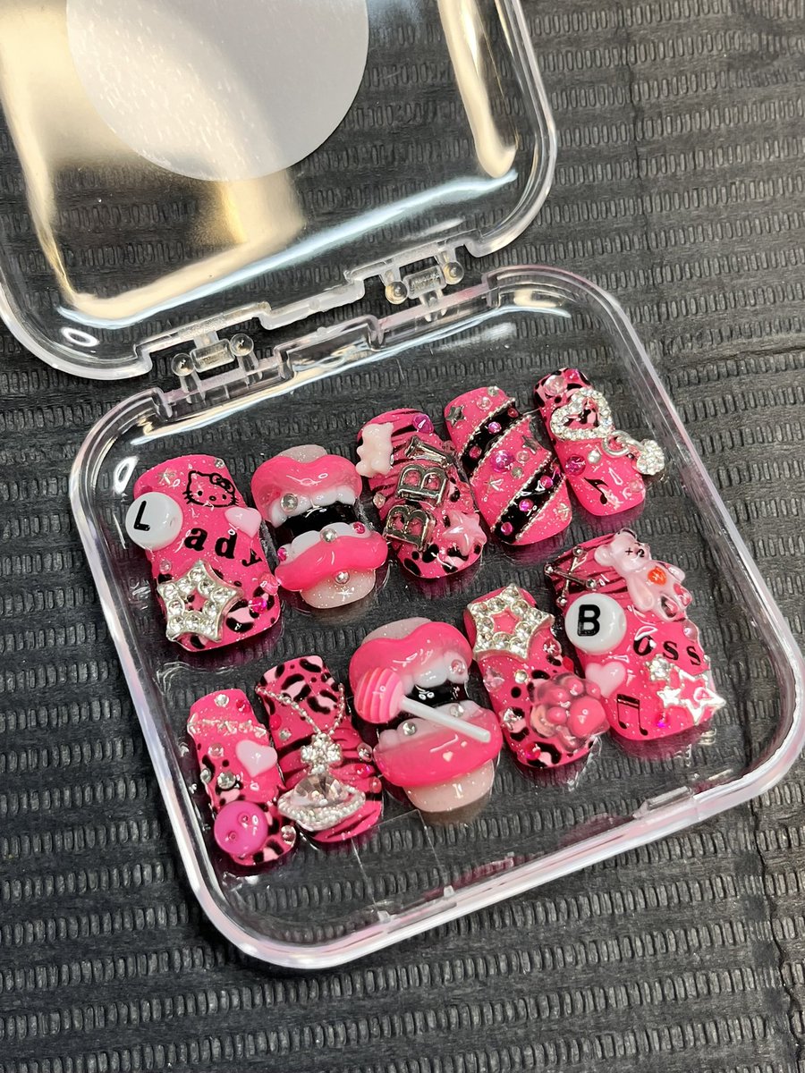 Poë 🌱🎀💖 tweet media