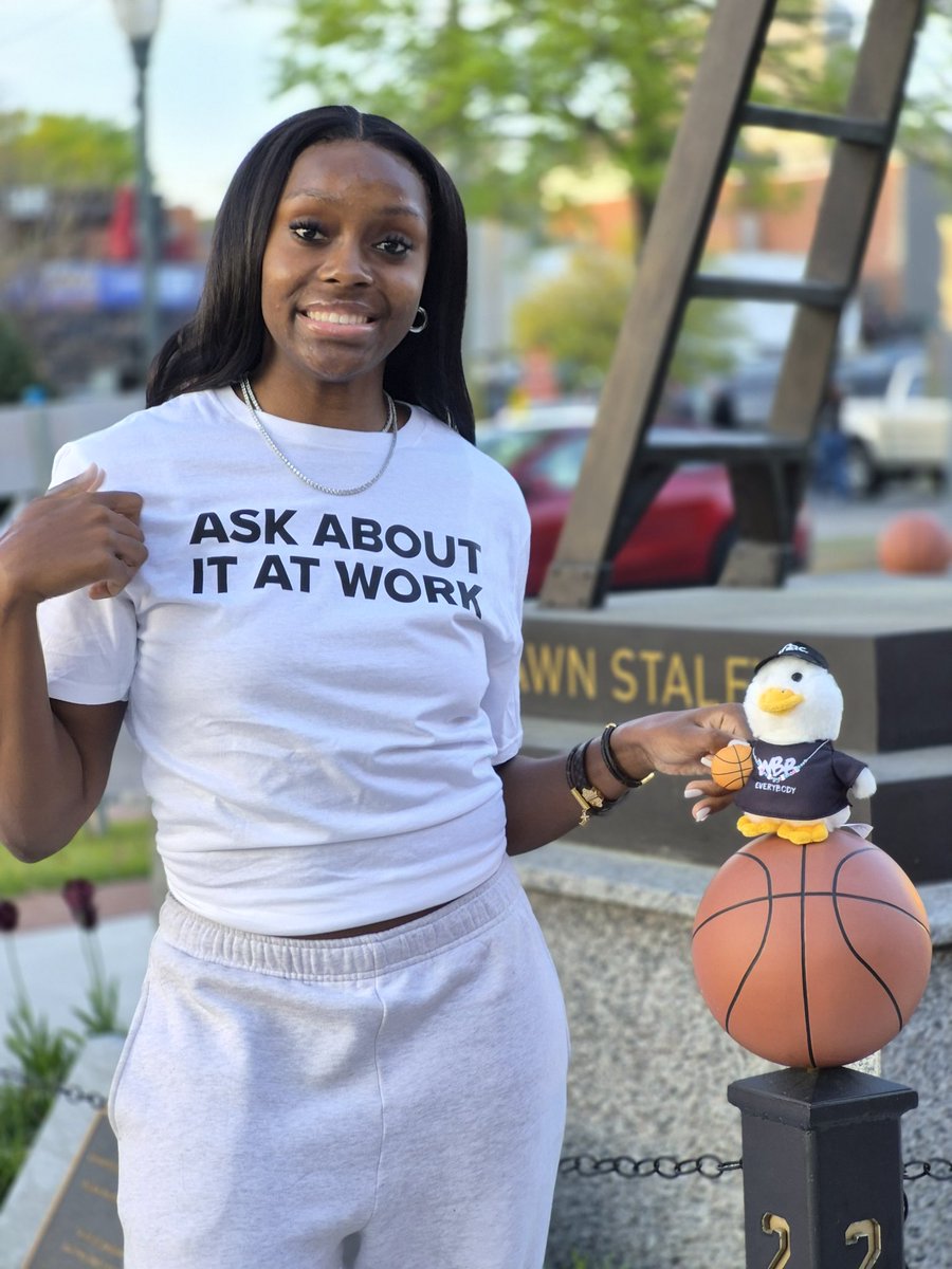 R A V E N tweet media