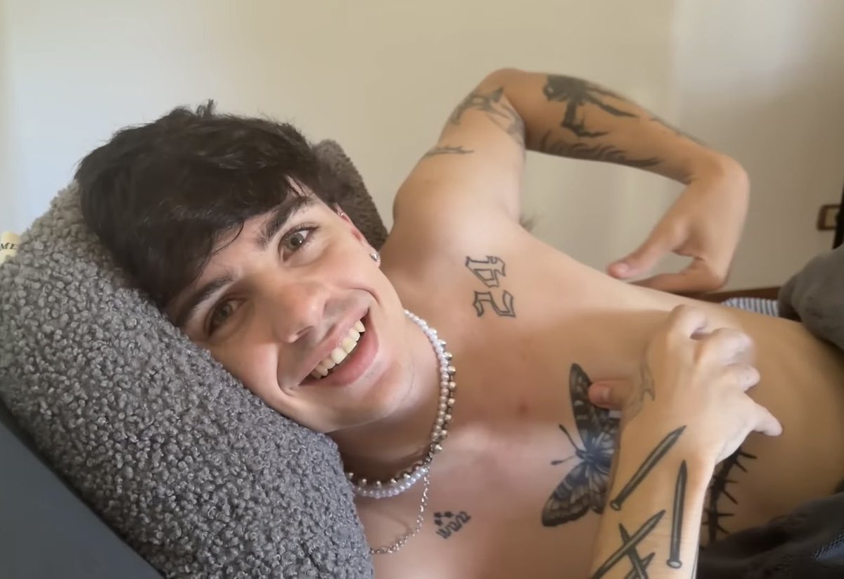 Valen𐙚🧡 tweet media